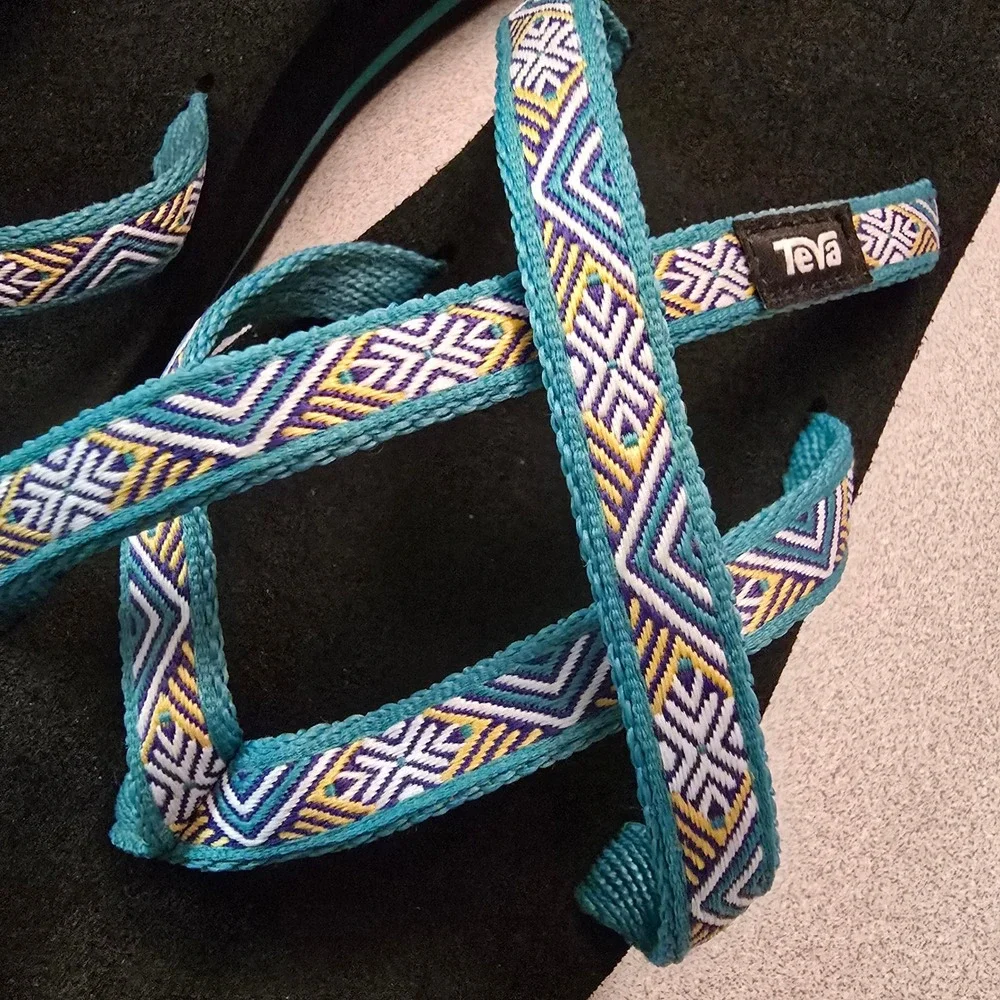 Teva Olowahu Sandals Womens Size 8 Black Teal Geometric Strappy Flip Flops Mush